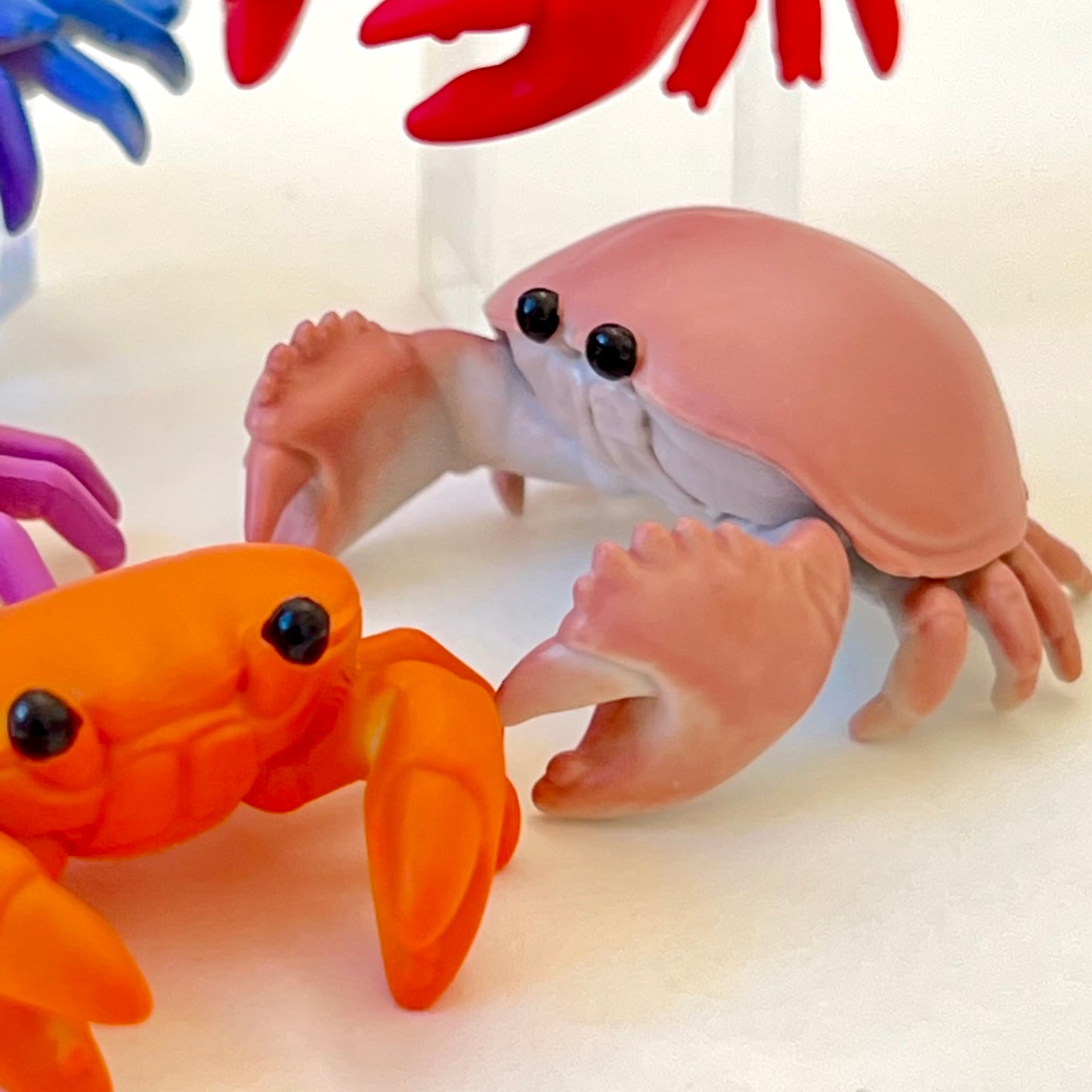 70303 Cable Crab Figurine Capsule-5