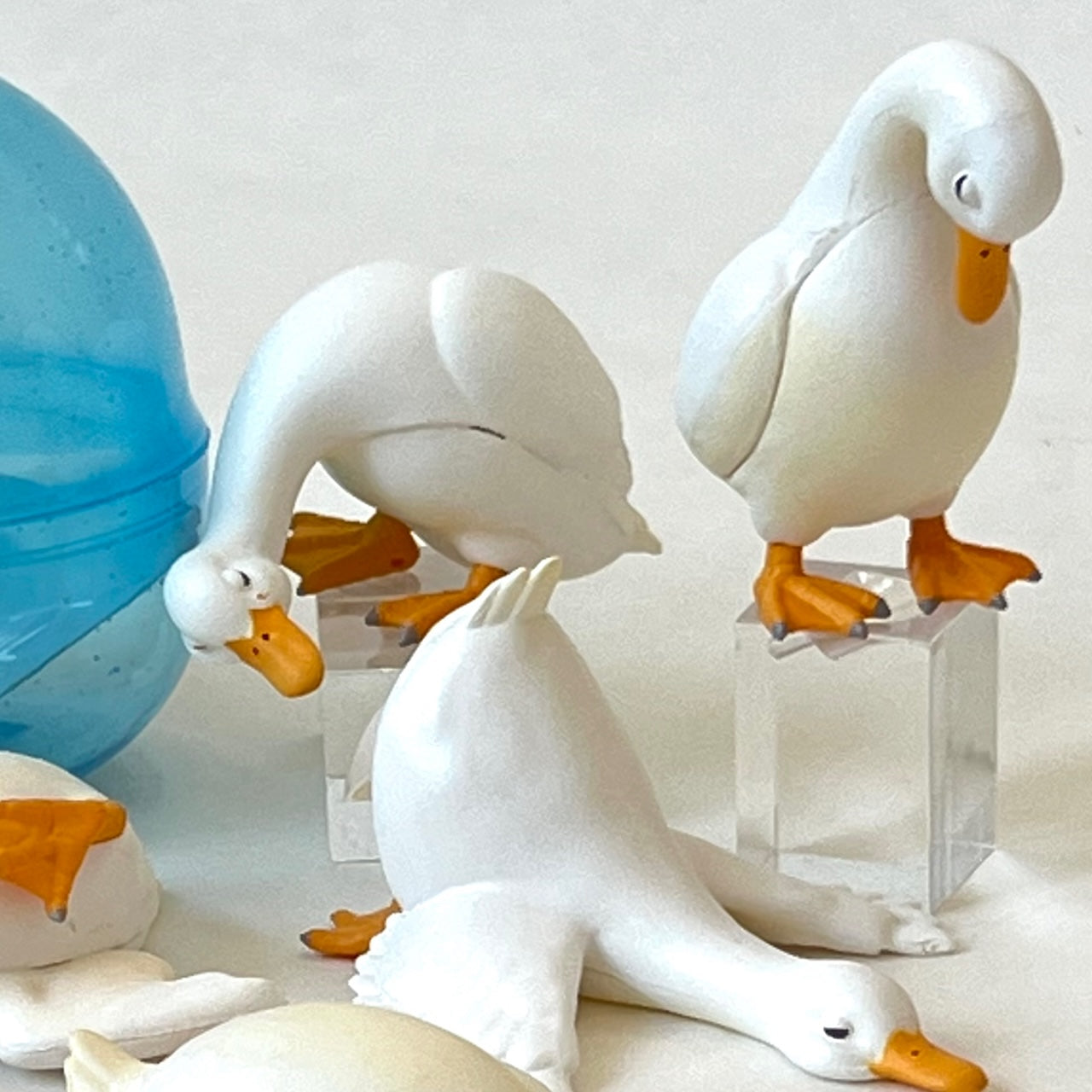 70243 Tired Duck Figurine Capsule-5