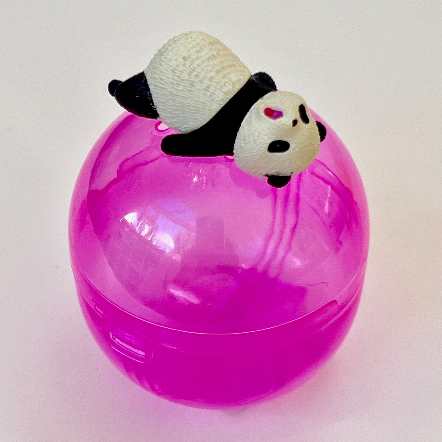 70415 Resting Panda Capsule-5