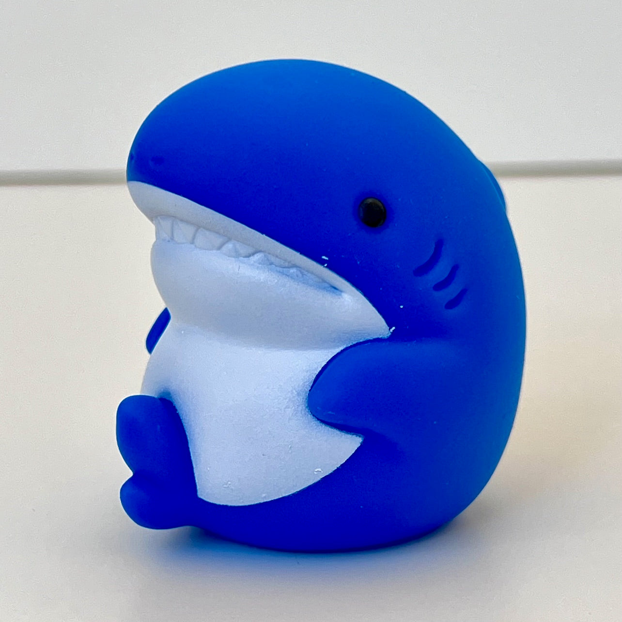 70407 - Soft Sharks Capsule - 5