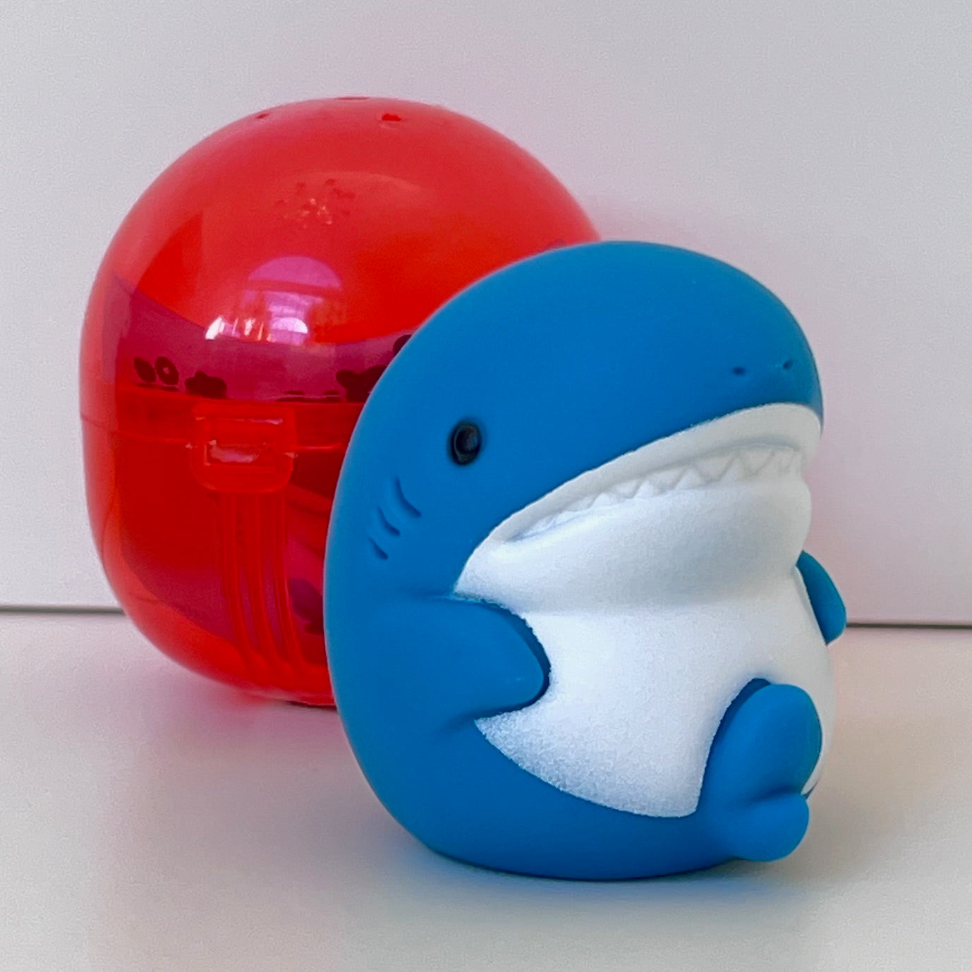 70407 - Soft Sharks Capsule - 5