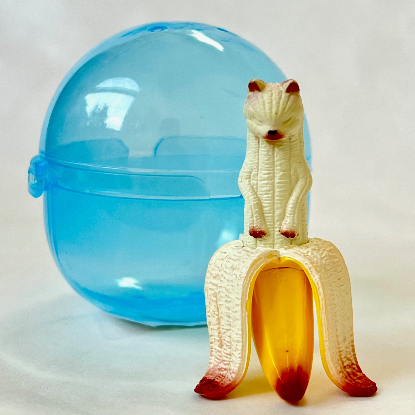 X 70306 Banana Cats Figurines Capsule-DISCONTINUED