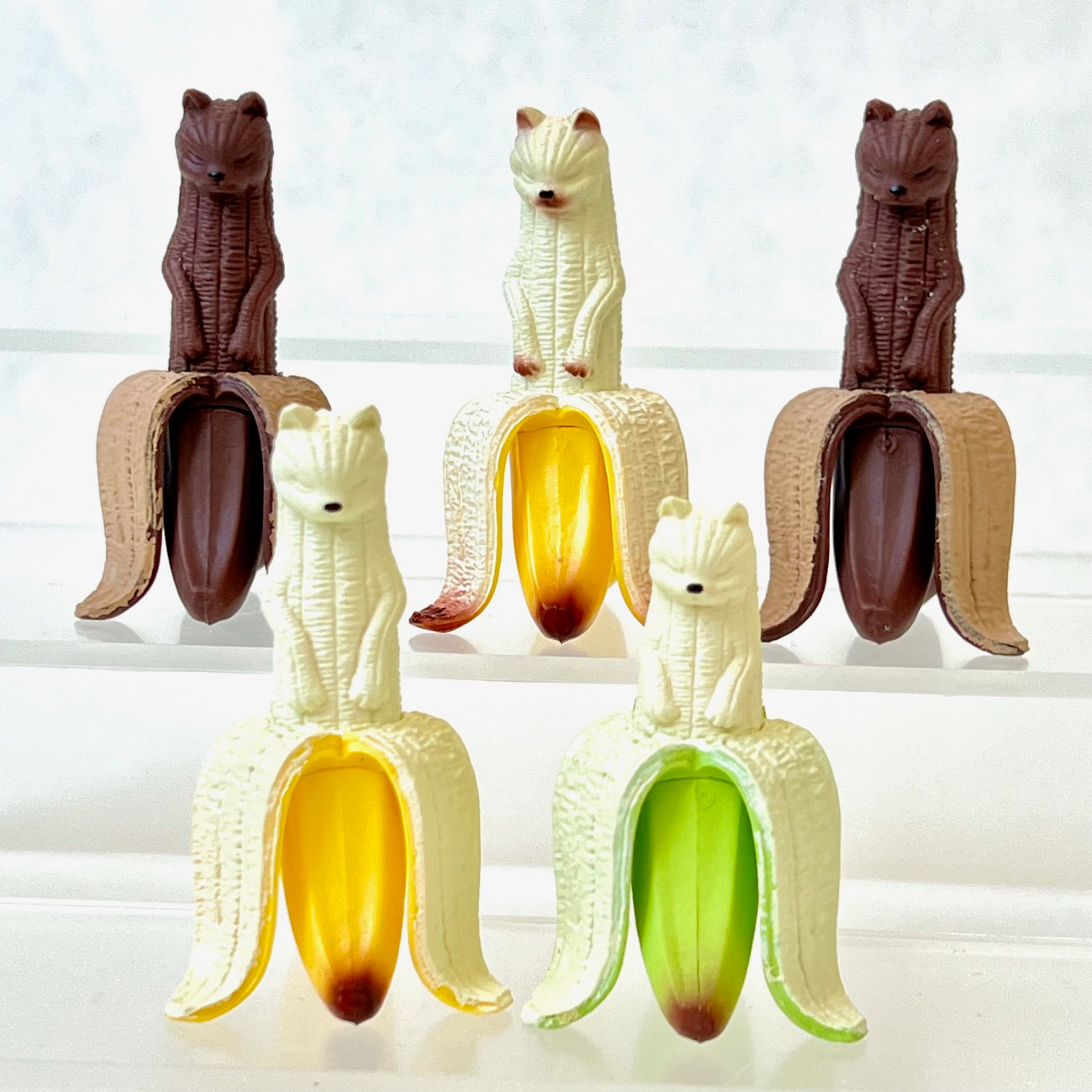 X 70306 Banana Cats Figurines Capsule-DISCONTINUED