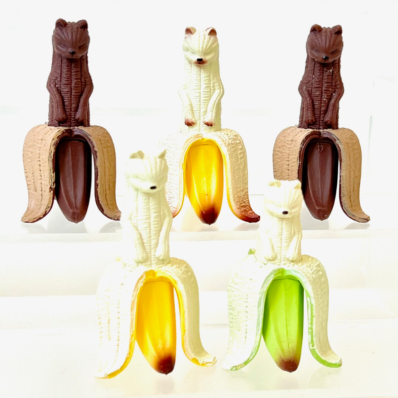 X 70306 Banana Cats Figurines Capsule-DISCONTINUED