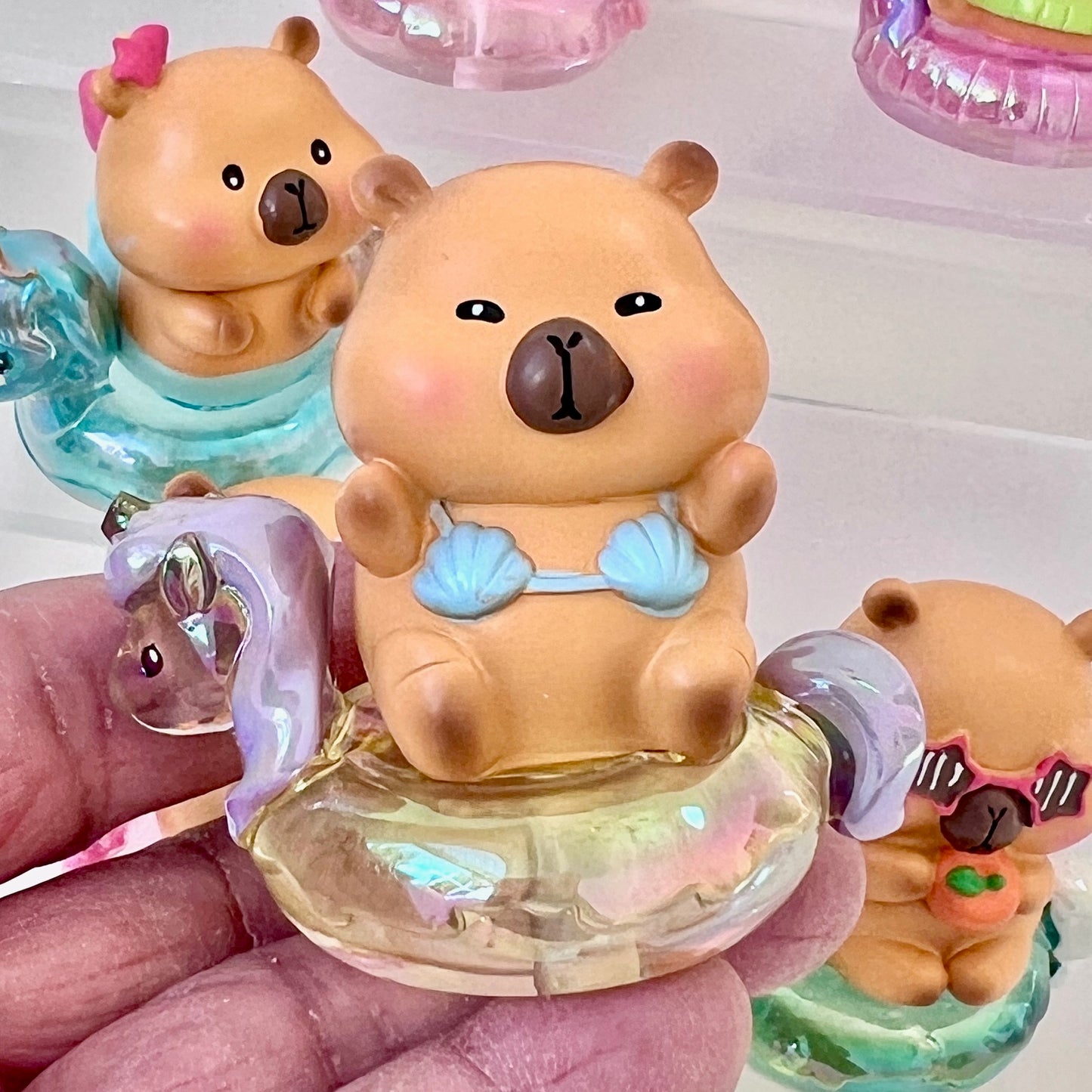 71201 CAPYBARA BEACH FIGURINE BLIND BOX-6