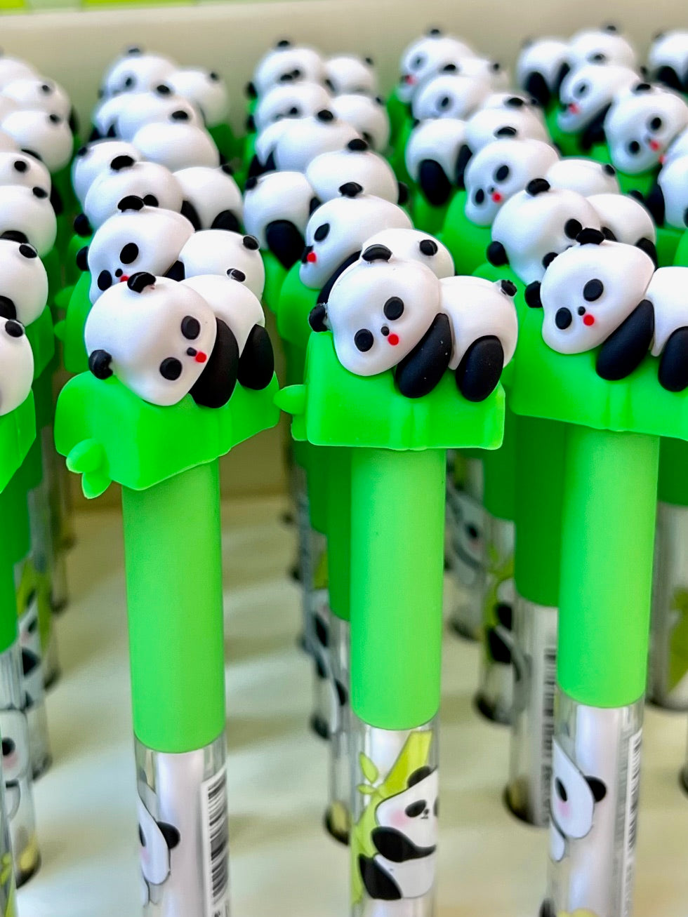 226322 PANDA SPINNING GEL PEN-26