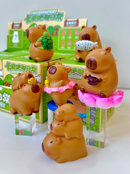 71030 CAPYBARA LIFE FIGURINE BLIND BOX-6