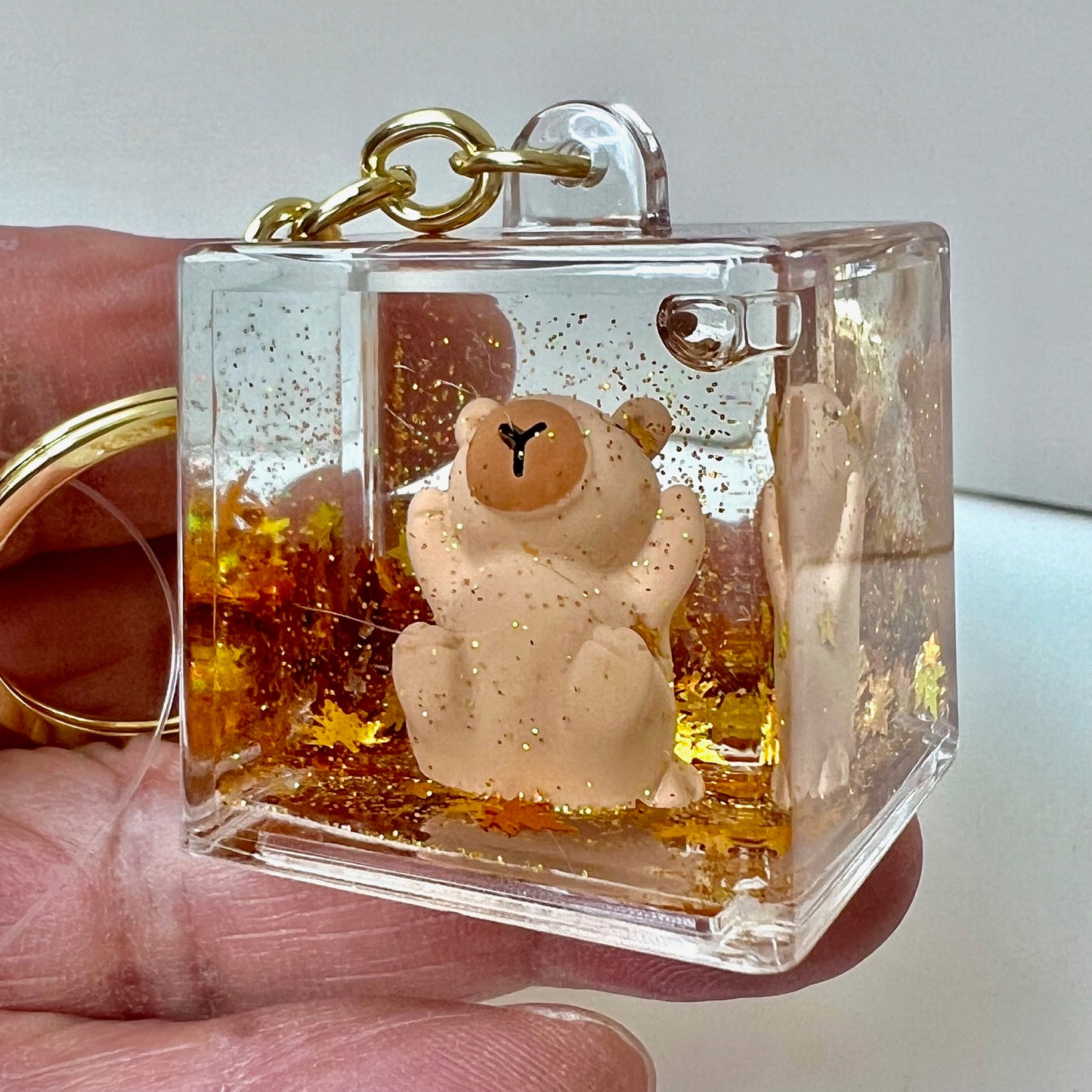 12177 CAPYBARA FLOATY KEY CHARM-12