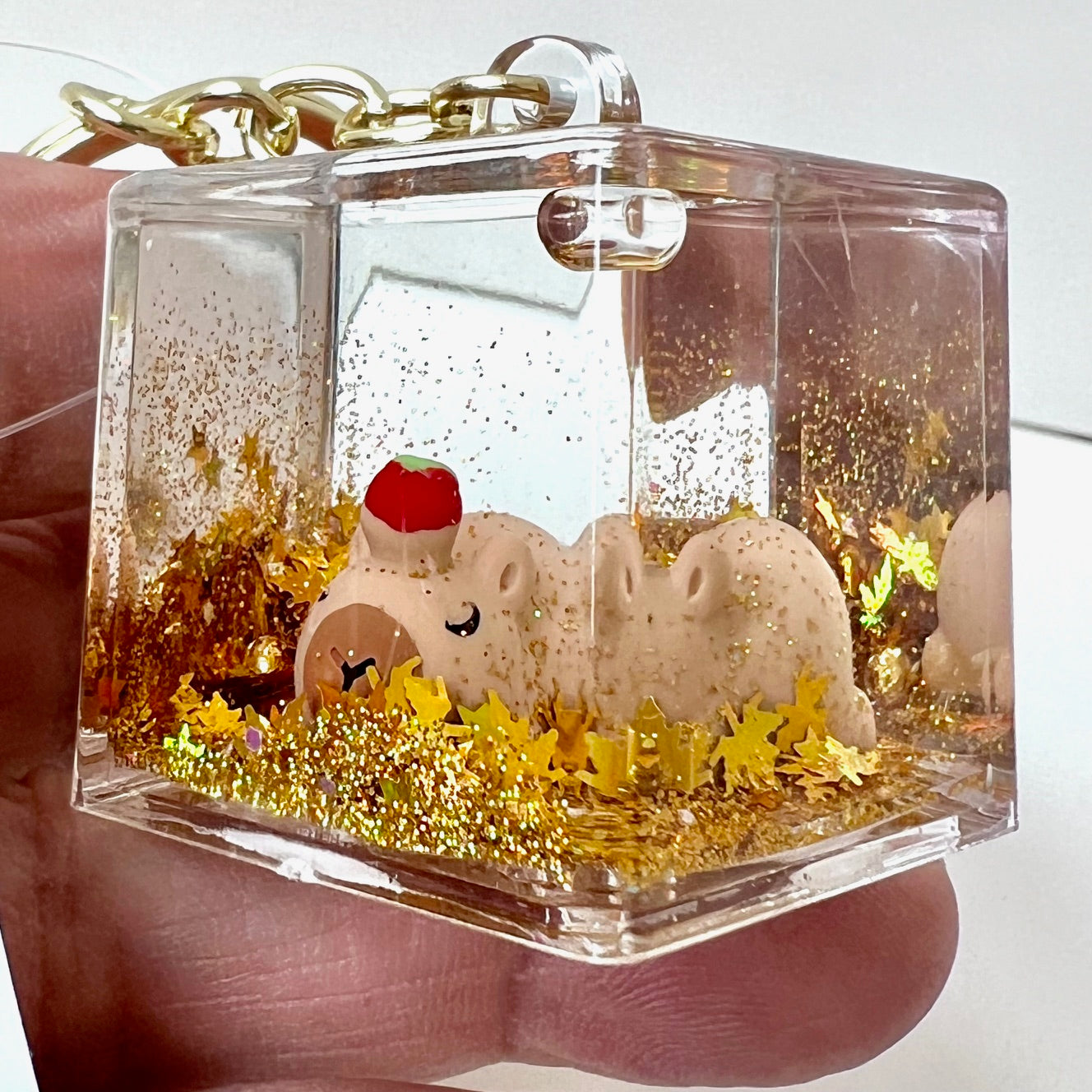 12177 CAPYBARA FLOATY KEY CHARM-12