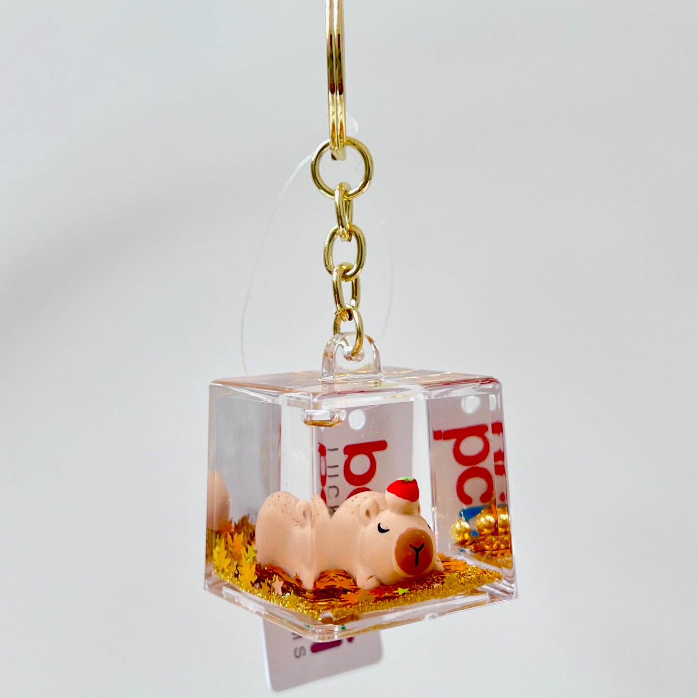 12177 CAPYBARA FLOATY KEY CHARM-12