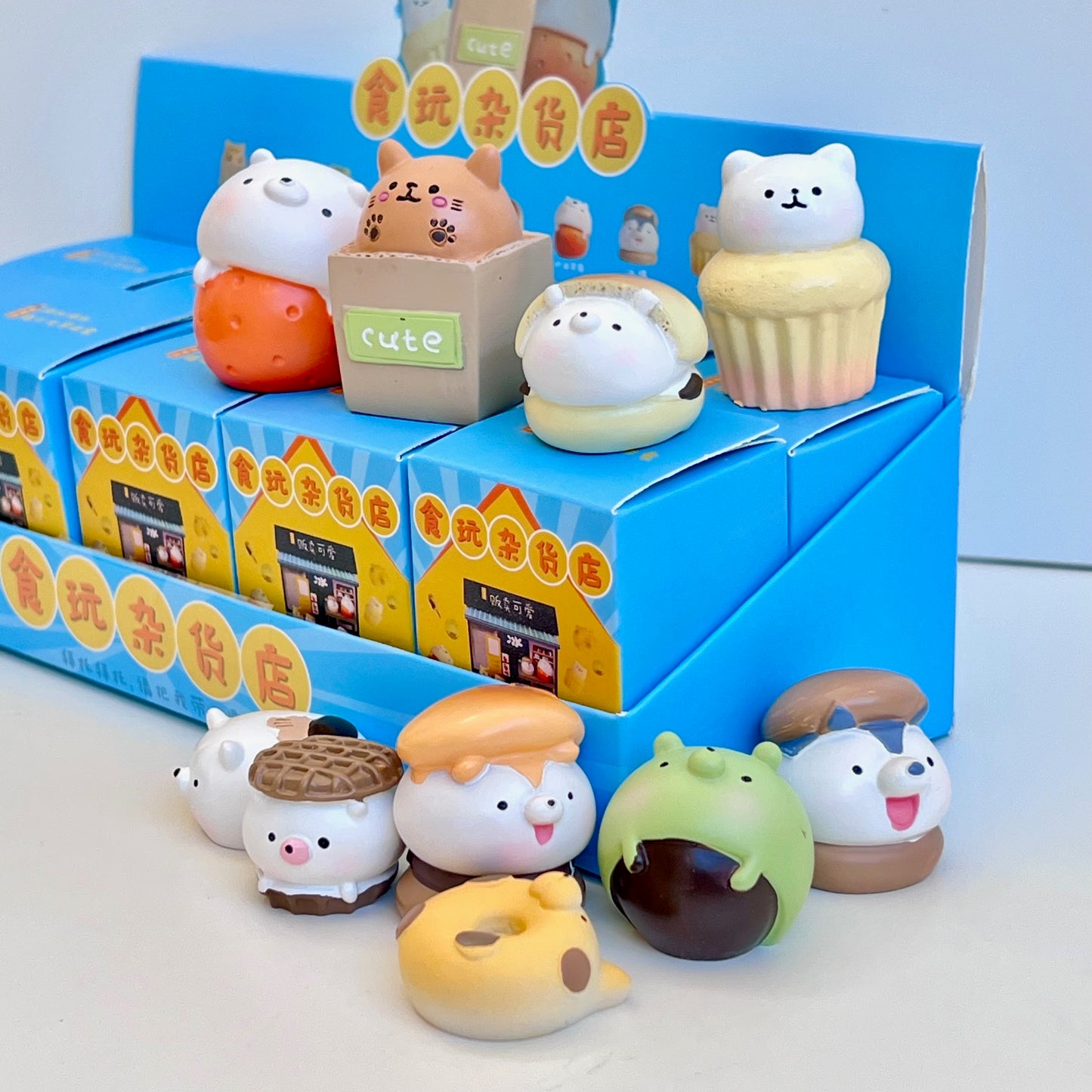 71023 GROCERY STORE ANIMALS FIGURINE BLIND BOX-10