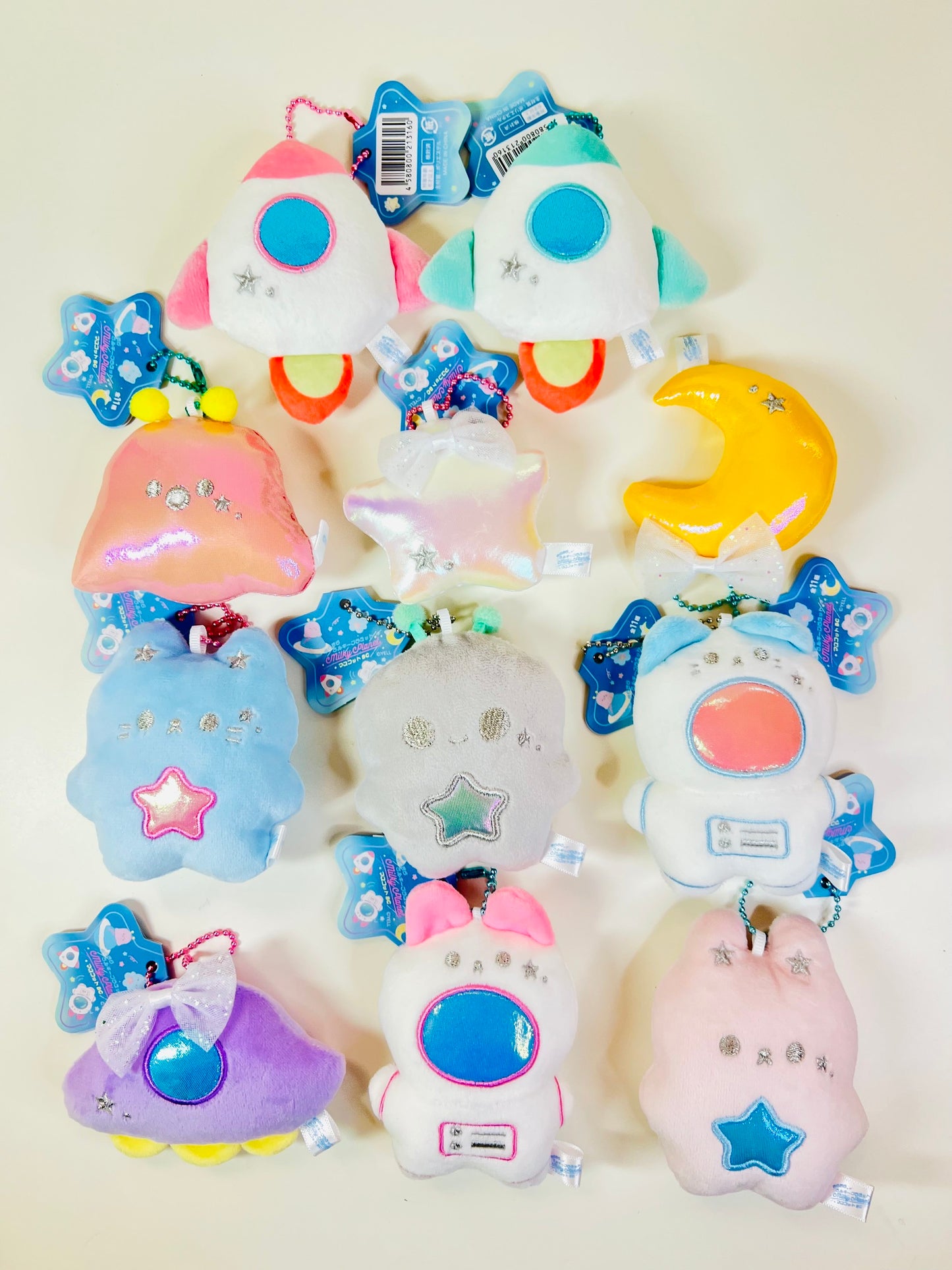 63530 Milky Planet Charm Plush-11