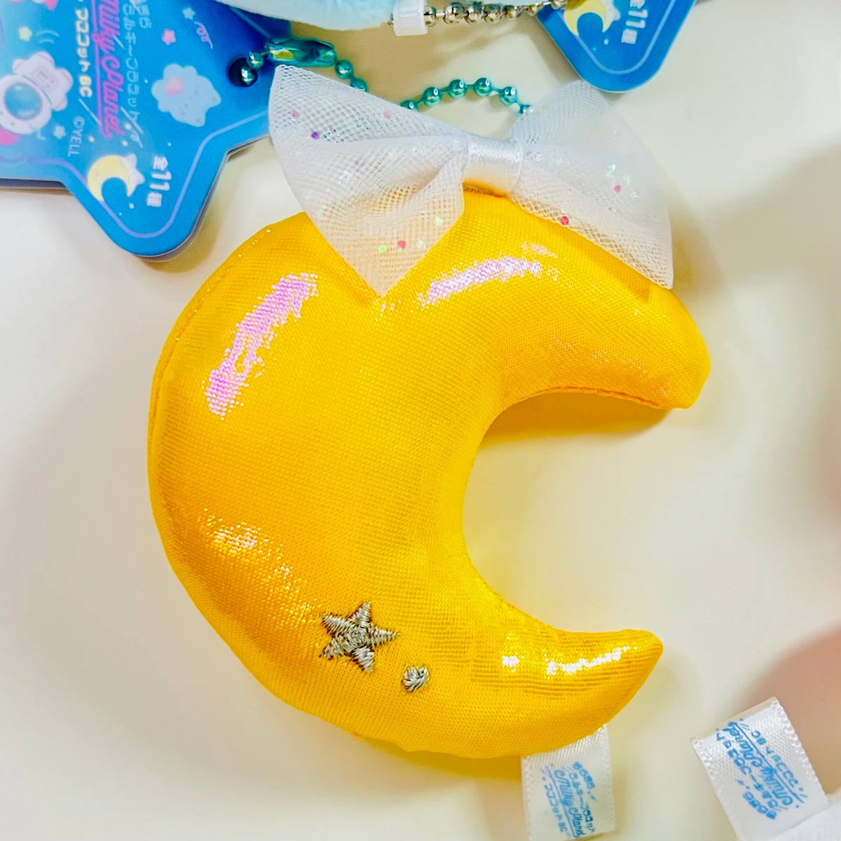 63530 Milky Planet Charm Plush-11