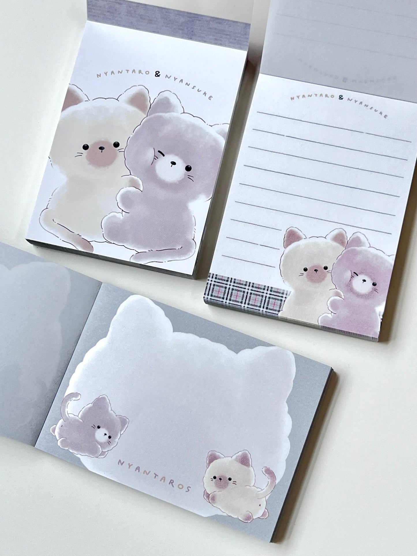 115696 Fluffy Cat Hug Mini Notepad-10