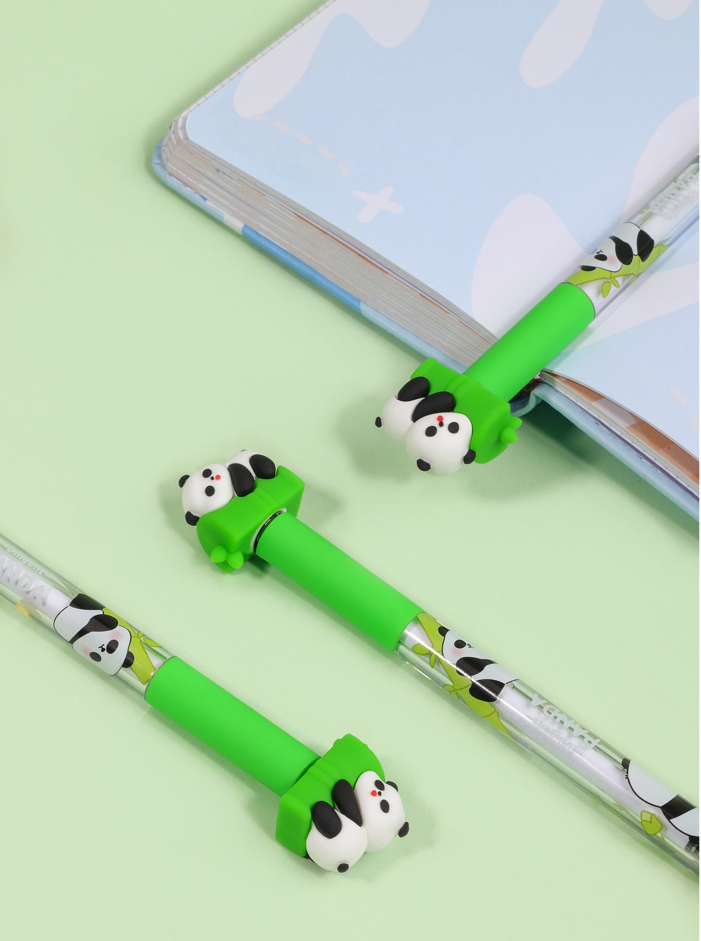 226322 PANDA SPINNING GEL PEN-26