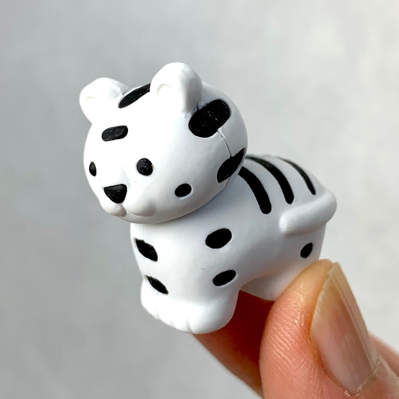 382371 IWAKO SAFARI ANIMAL ERASER-30