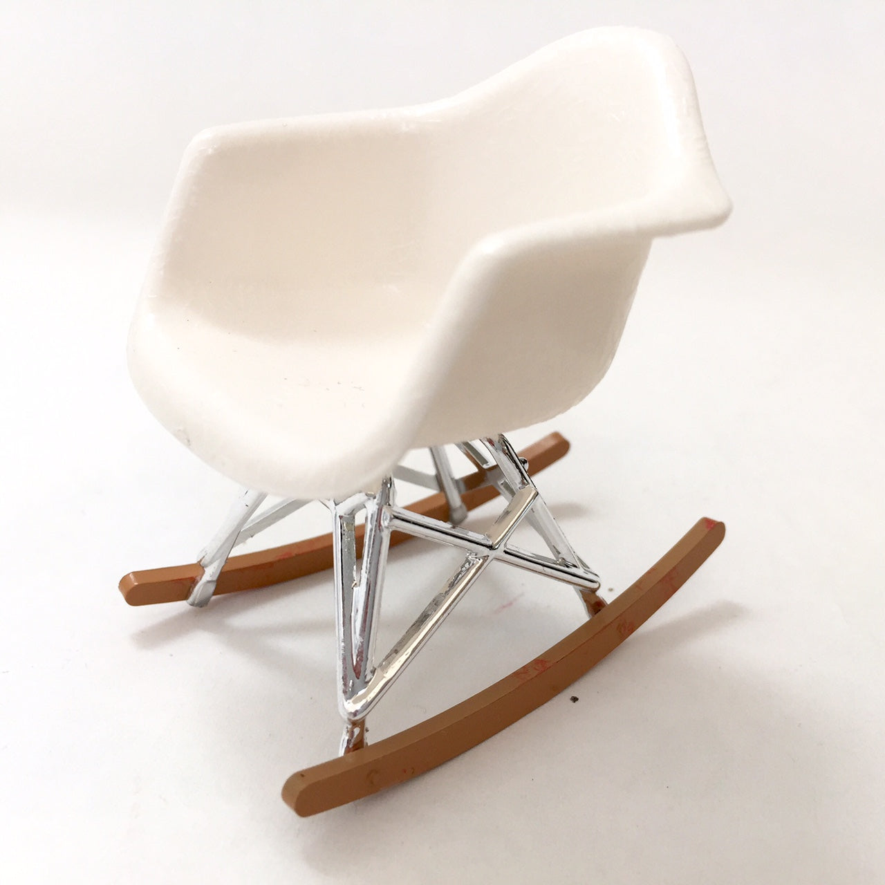 75134 RAR Rocking Chair-White-1