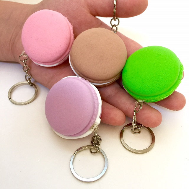 83021 SQUISHY SMALL MACAROON with keyring 10