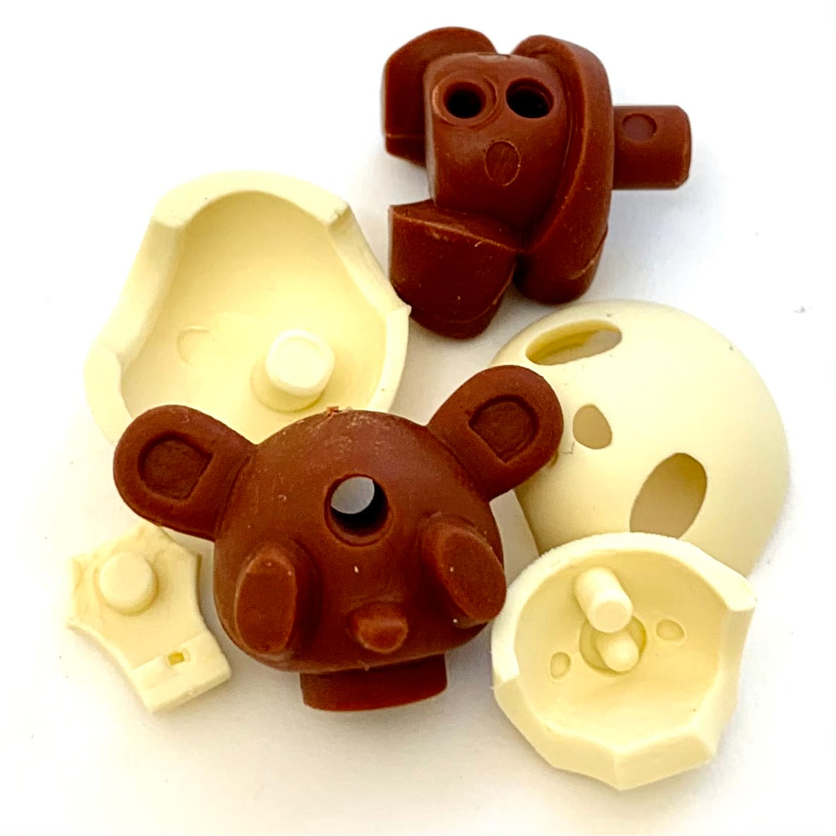 38453 IWAKO Colorz Panda -12 sets of 5 Erasers