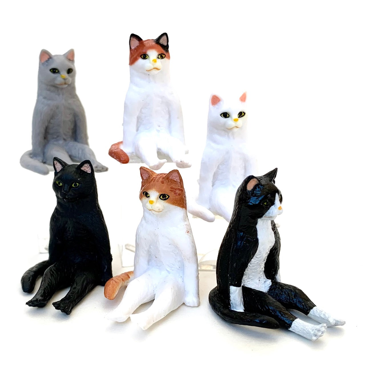 X 70891 SITTING CATS FIGURINES-DISCONTINUED – BCmini