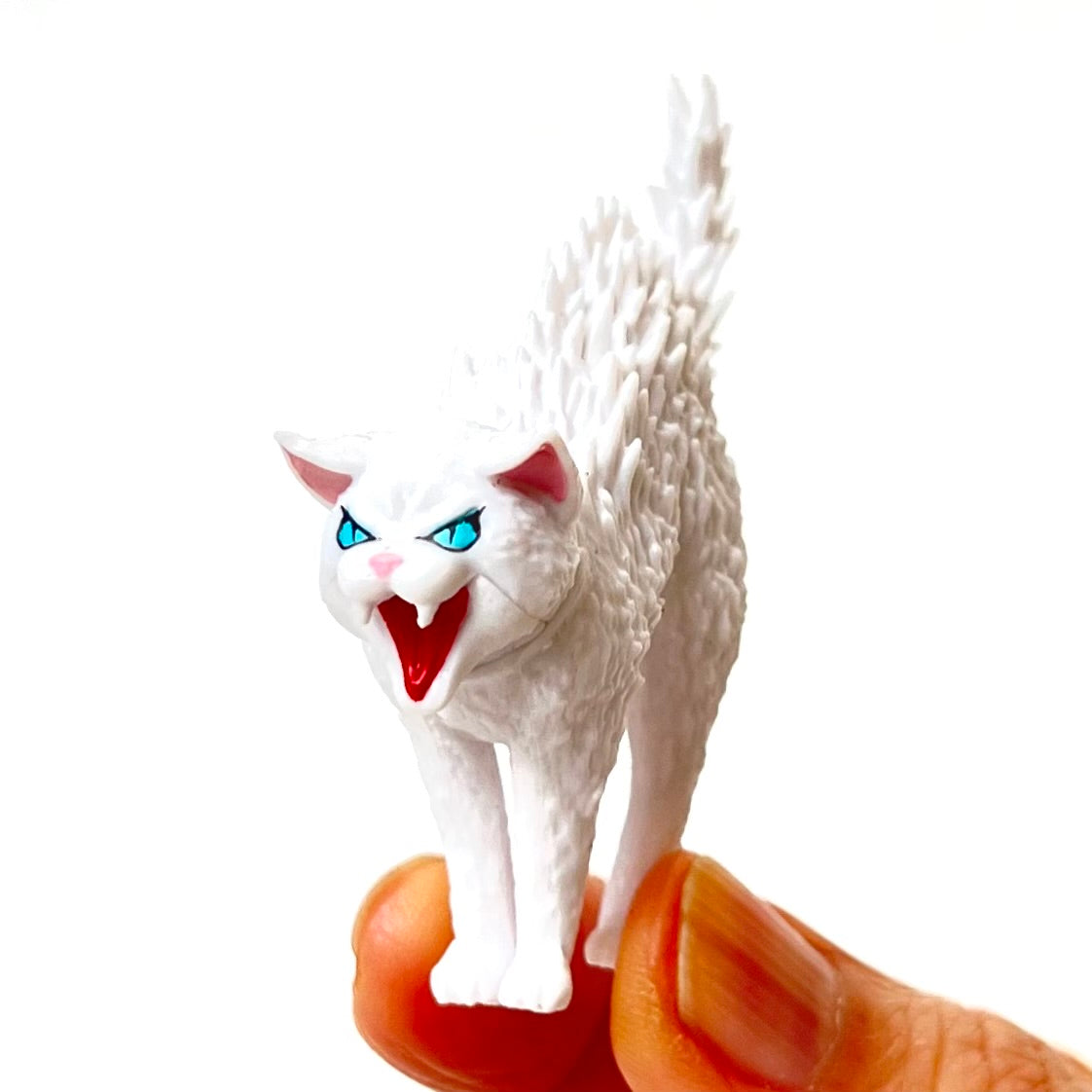 X 70933 Terrified Cat Figurines Capsule-DISCONTINUED