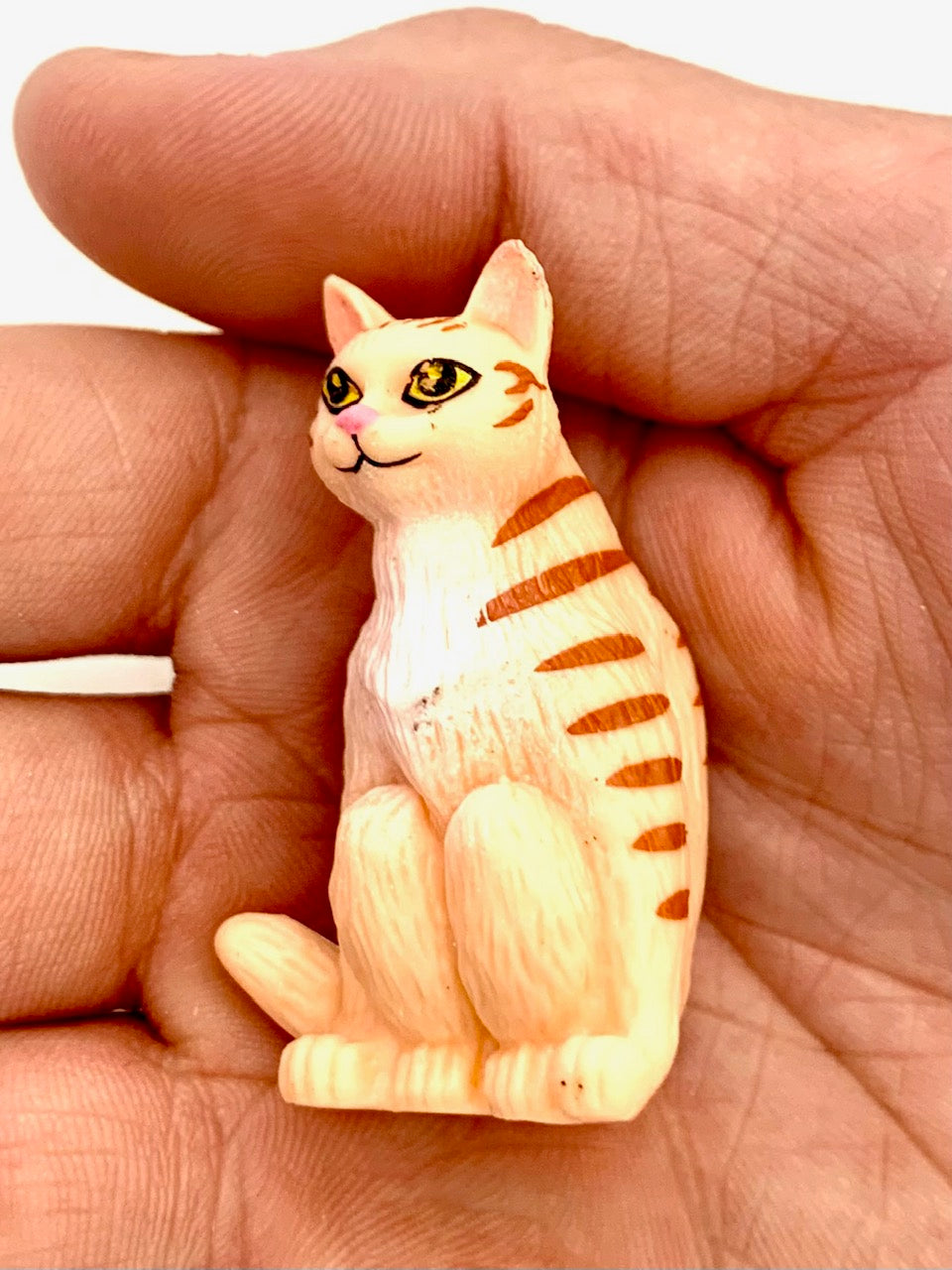 X 70892 SQUATTING CATS FIGURINES-DISCONTINUED