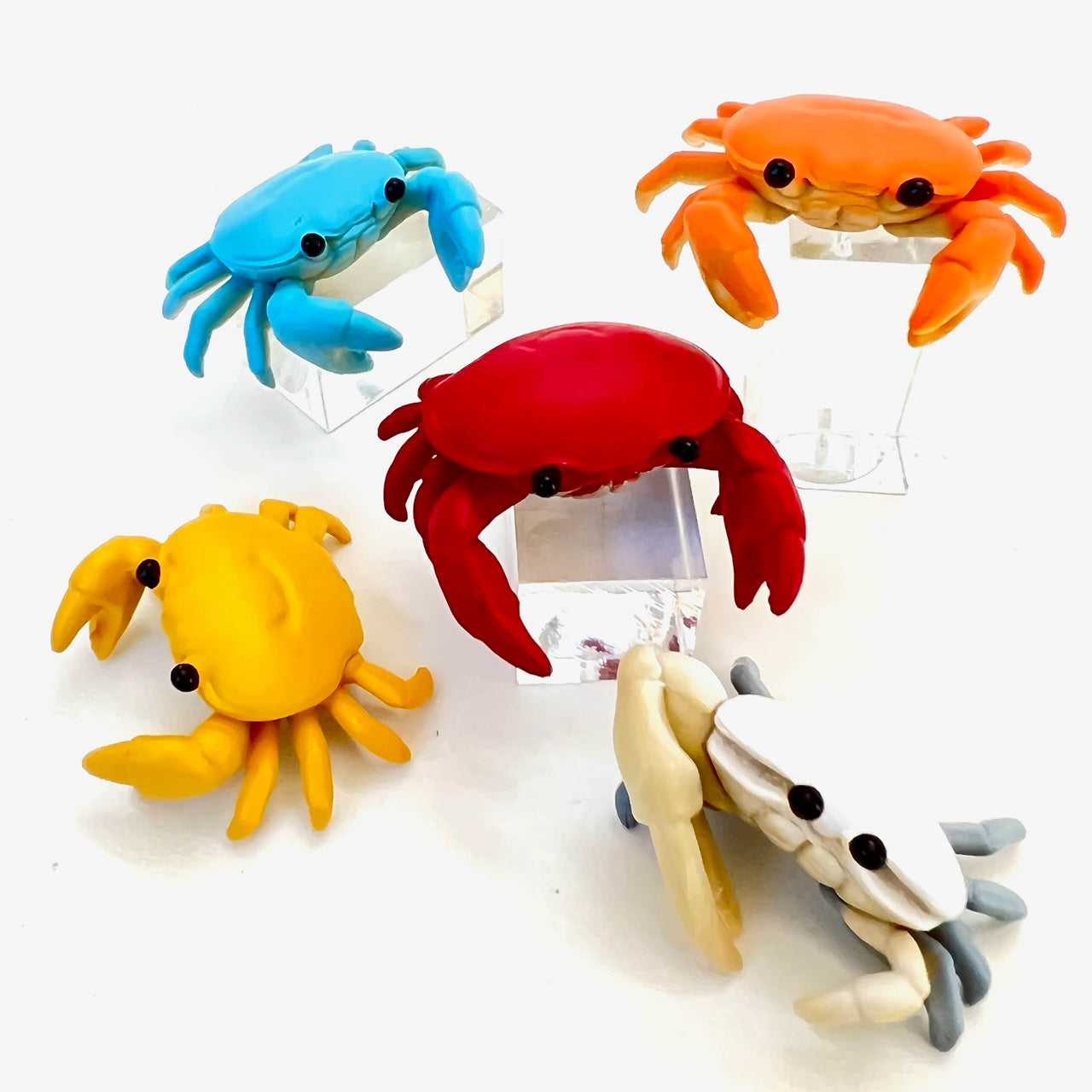X 70937 Crab Cable Holder Figurines Capsule-DISCONTINUED