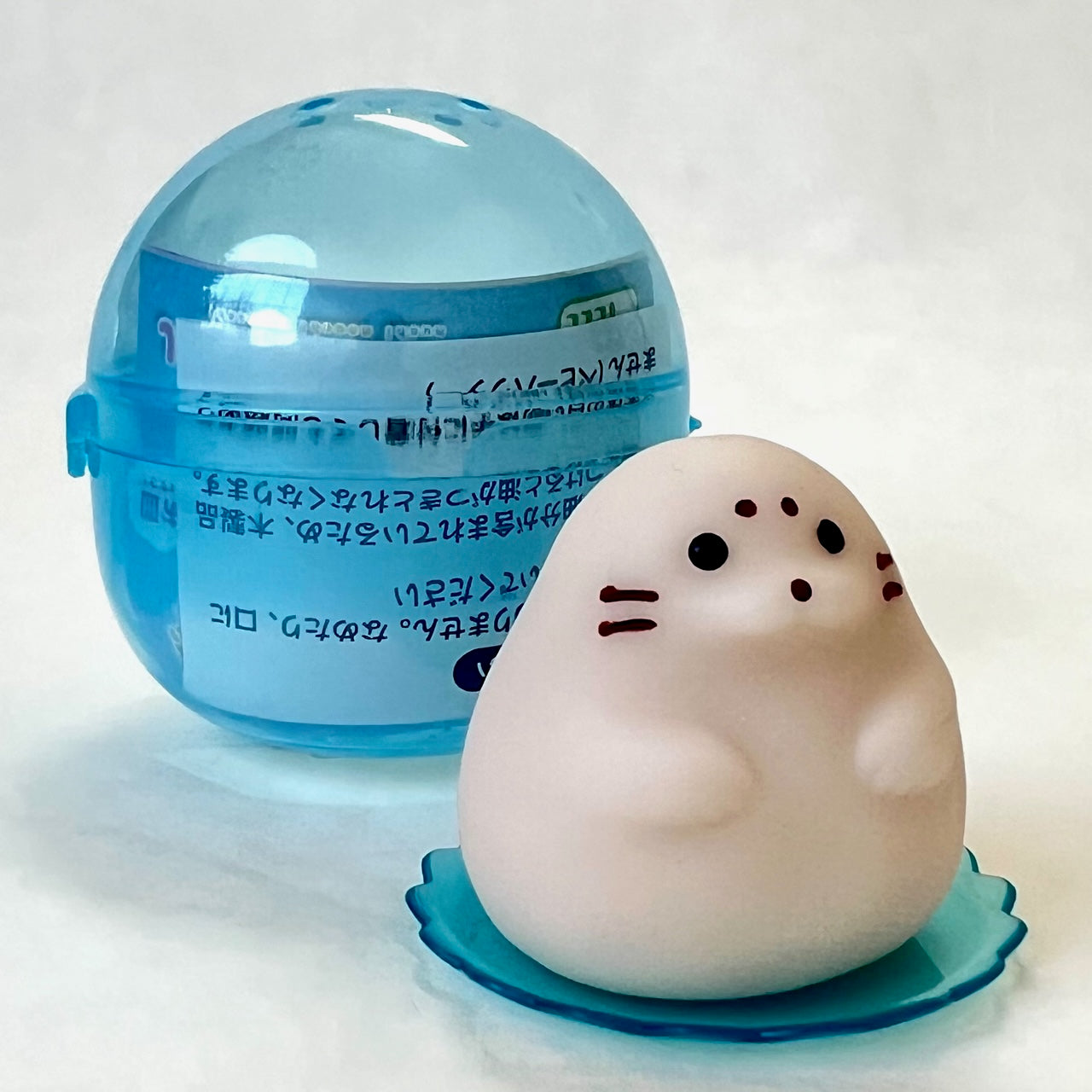 X 70995 Squishy Seal Figurine Capsule-DISCONTINUED