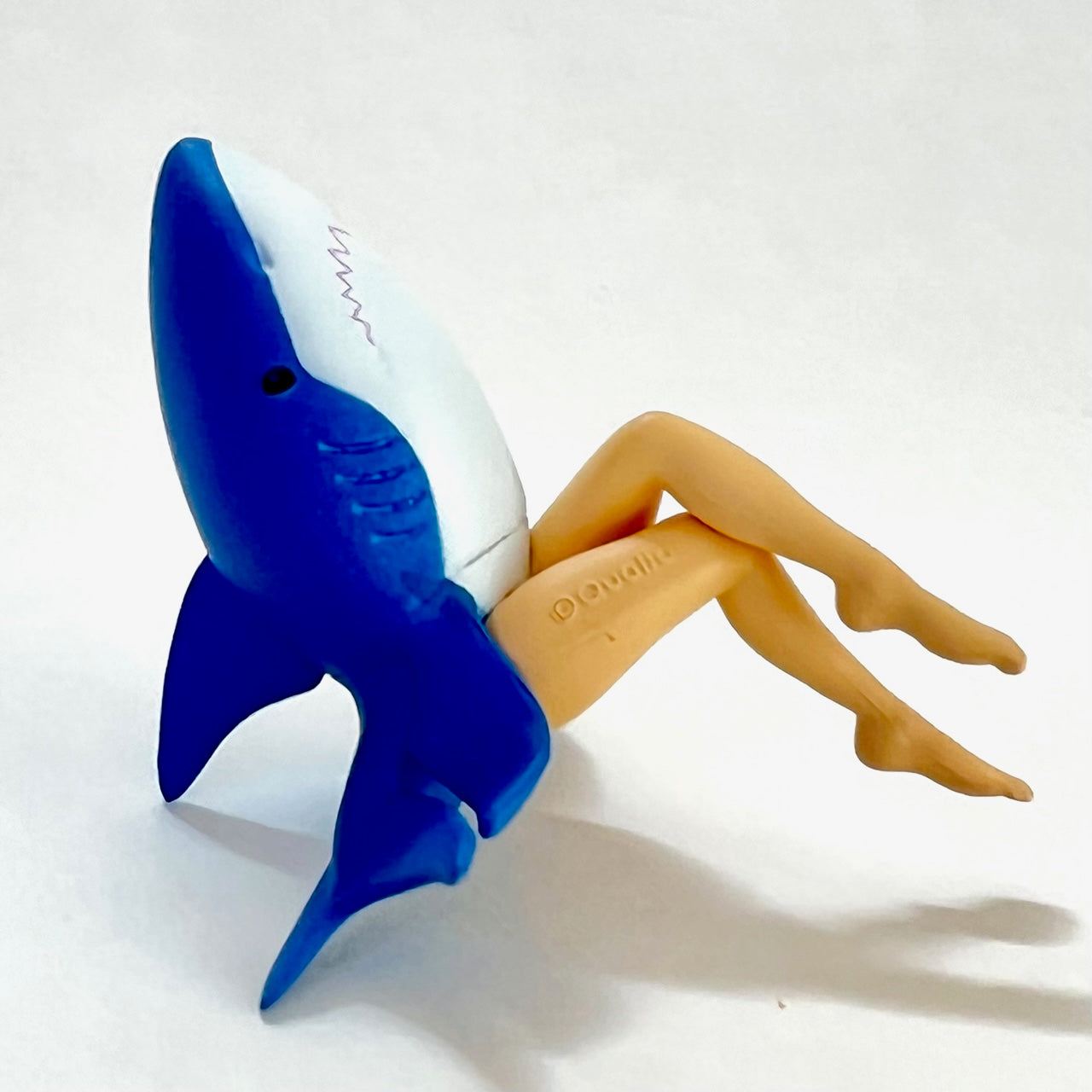 70205 Beauty Leg Shark Figurine Capsule-5