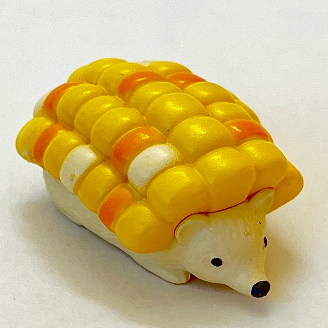 70998 Hedgehog Restaurant Figurine Capsule-6